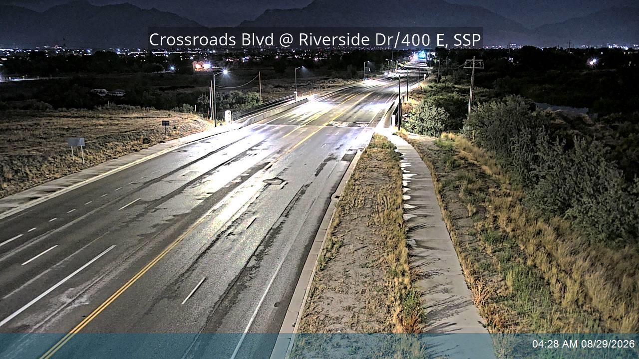 Crossroads Blvd @ Riverside Dr / 400 E, SSP live camera view