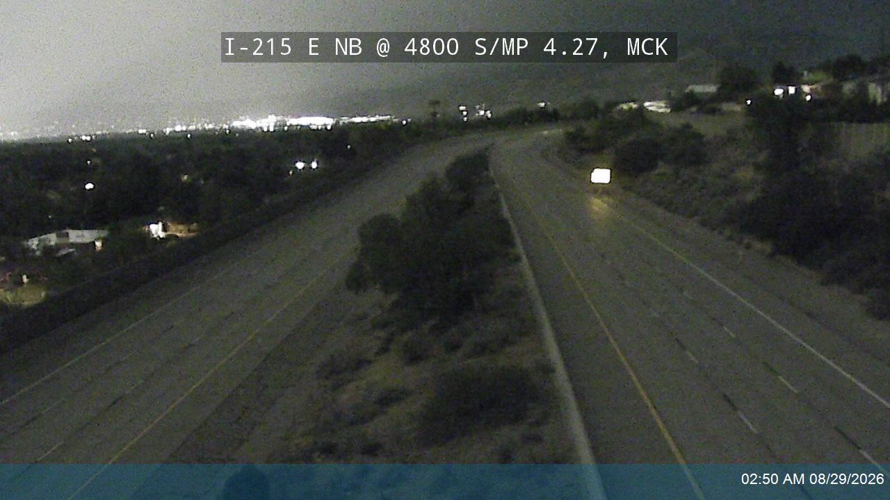 I-215 E NB @ 4800 S / MP 4.27, MCK live camera view