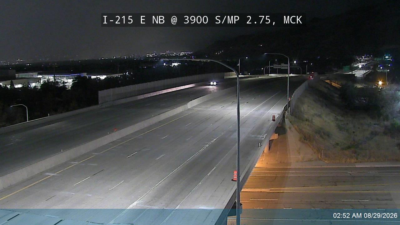 I-215 E NB @ 3900 S / MP 2.75, MCK live camera view