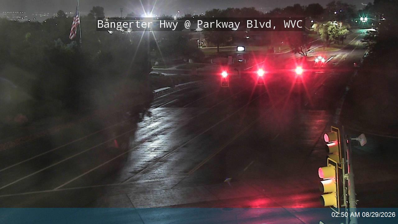 Bangerter Hwy / SR-154 @ Parkway Blvd / 2700 S, WVC live camera view