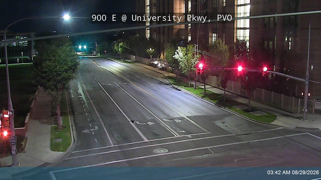 900 E @ University Pkwy, PVO live camera view