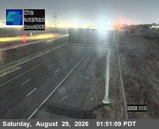 I-215 : (258) Southbound North of Nuevo Road live camera view