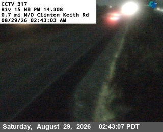 I-15 : (317) 0.7 miles North of Clinton Keith live camera view