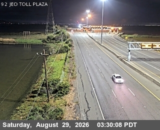 TVE09 -- SR-92 : Just East Of San Mateo Bridge Toll Plaza live camera view