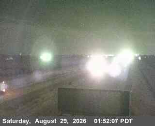 69 - SB SR-99 S/O Mariposa Creek live camera view