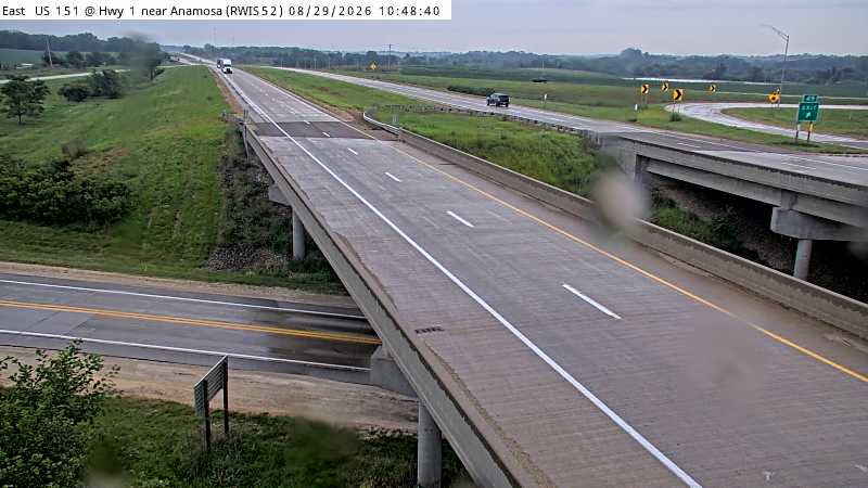 US 151 MM 49 @ Anamosa live camera view