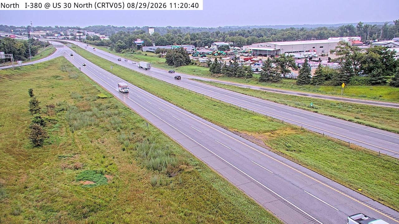 I-380 @ MM 16.5 (US 30E Flyover) live camera view