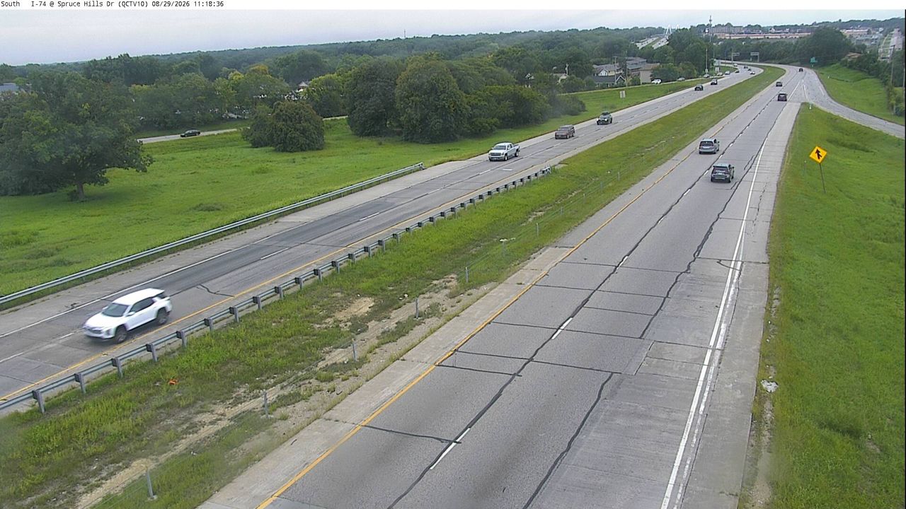 I-74 @ MM 2.9 (Spruce Hills) live camera view