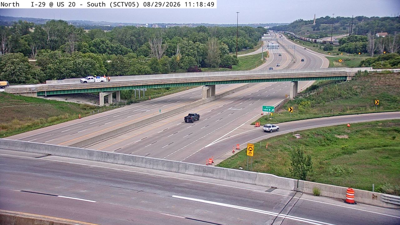 I-29 @ MM 144.5 (US 20/75) live camera view