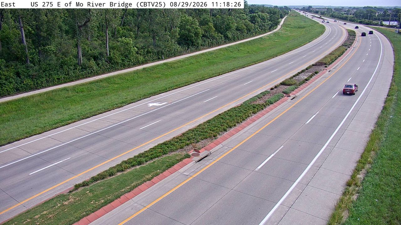 US 275 @ MM 58.6 (E of Missouri River Bridge) live camera view