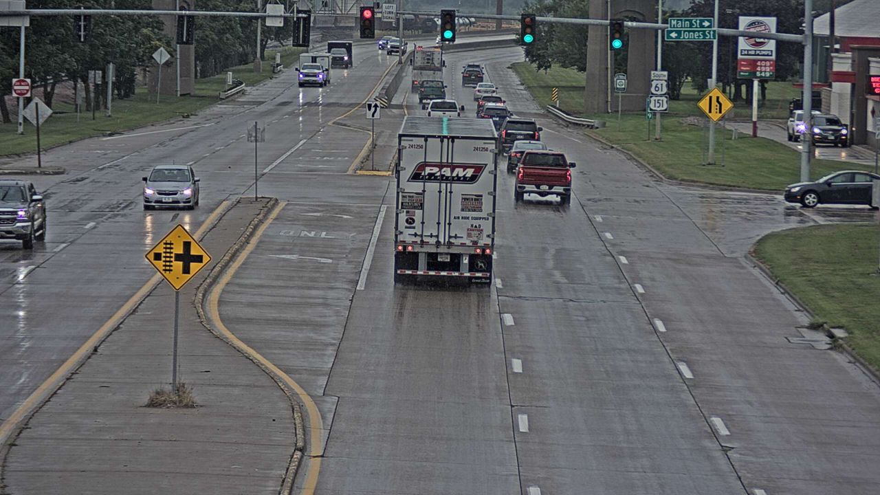 US 61 @ MM 190.3 (Locust Conn - South) live camera view