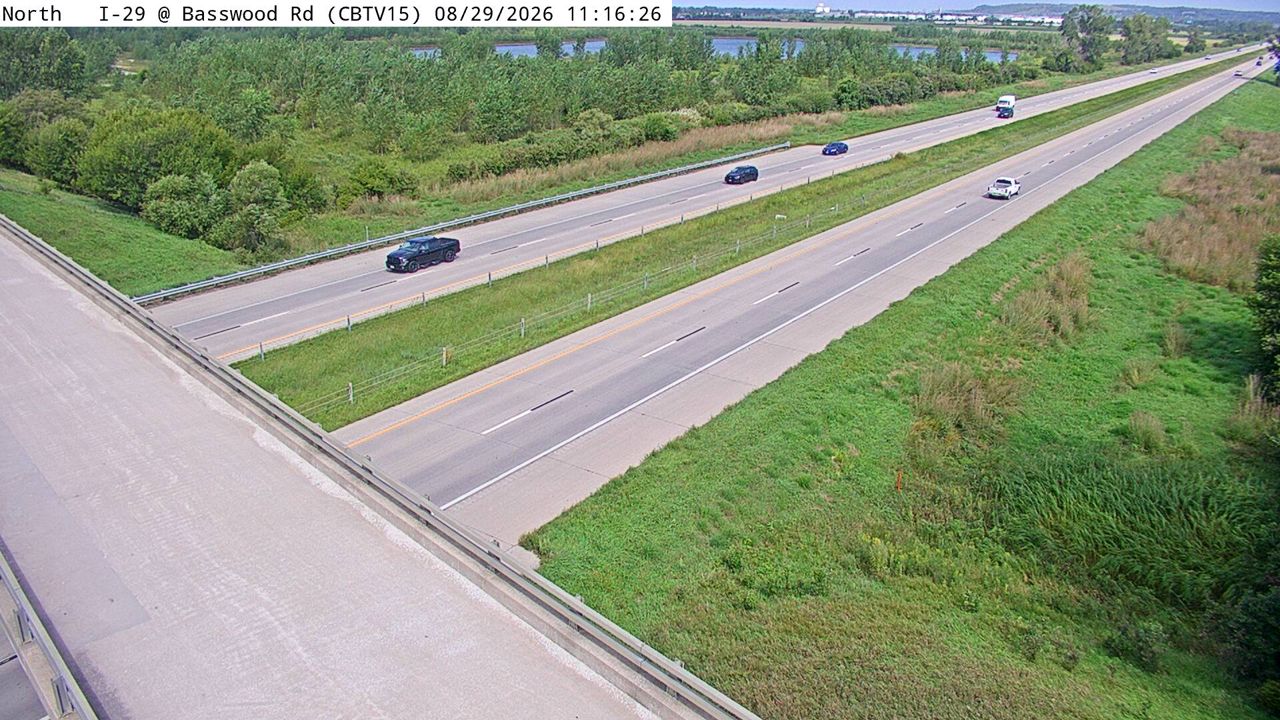 I-29 @ MM 45.6 (Basswood Rd) live camera view