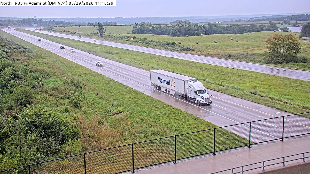 I-35 @ MM 66.6 (Adams St) live camera view