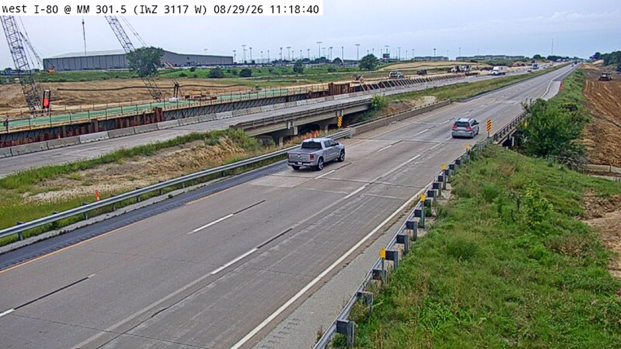 I-80 @ MM 301.5 (IWZ 3117W) live camera view