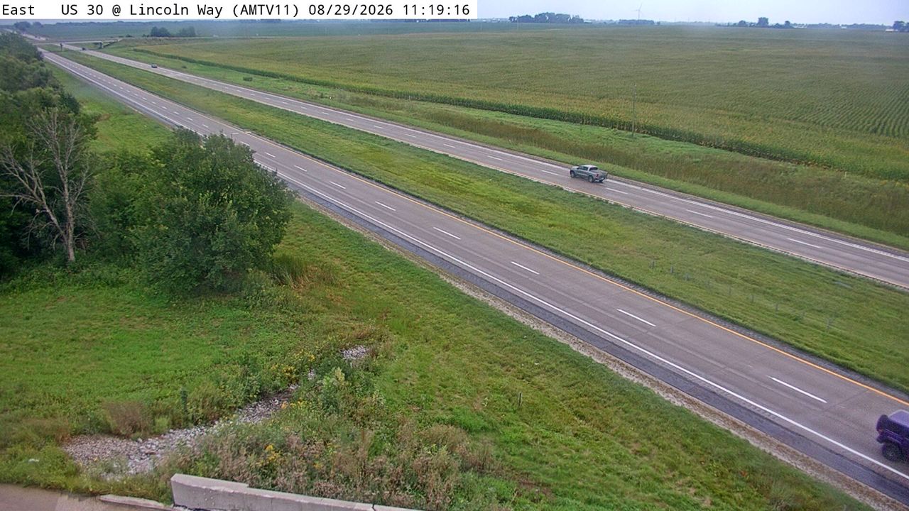 US 30 @ MM 142.3 (W Lincoln Way) live camera view