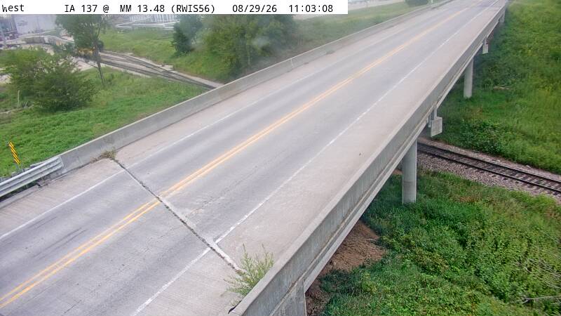 IA 137 MM 13 @ Eddyville live camera view