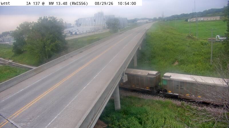 IA 137 MM 13 @ Eddyville live camera view