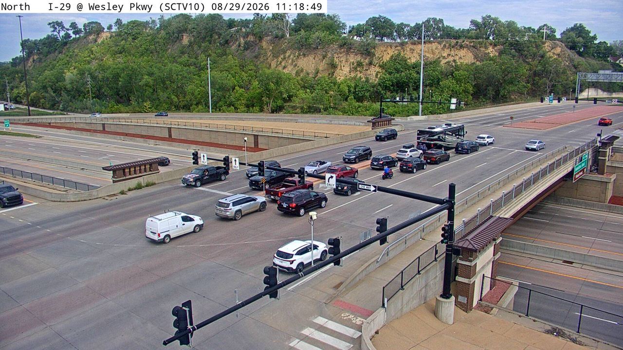 I-29 @ MM 148.6 (Wesley Pkwy) live camera view