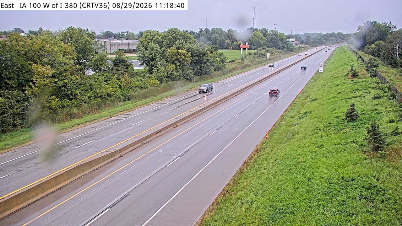 IA 100 @ MM 8.6 (W of I-380) live camera view