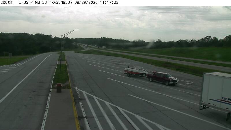 Rest Area: I-35 NB MM 33 near Osceola live camera view