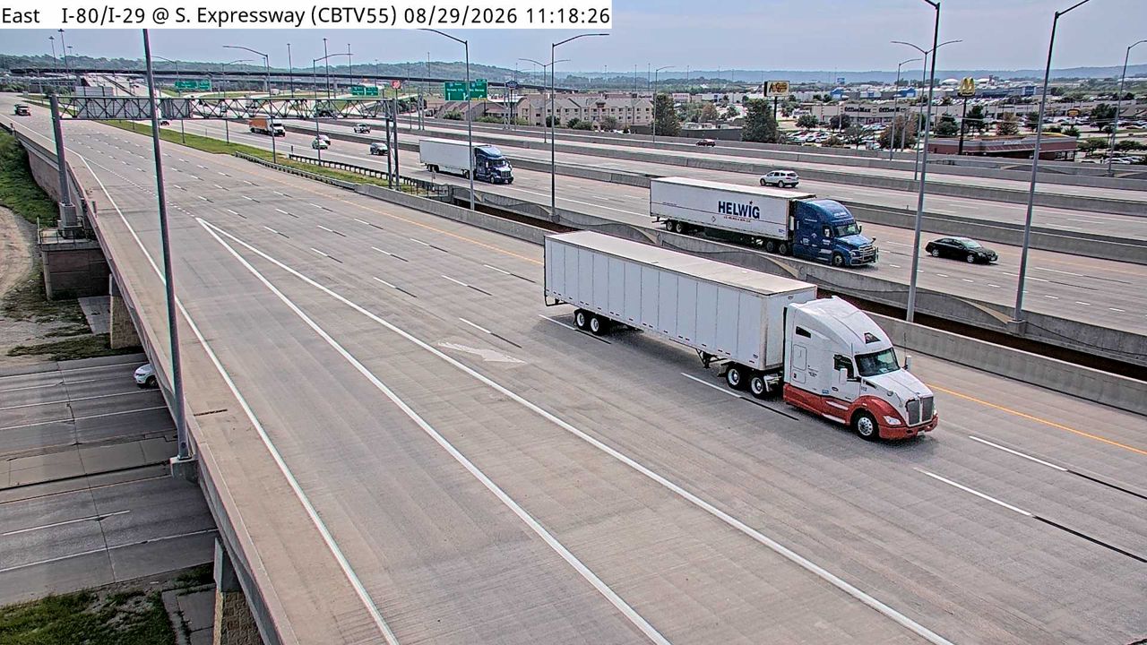 I-29/80 @ MM 3.1 (S Expressway St) live camera view