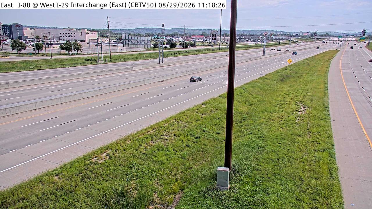 I-80 @ MM 1 (West I-29 Interchange - E) live camera view