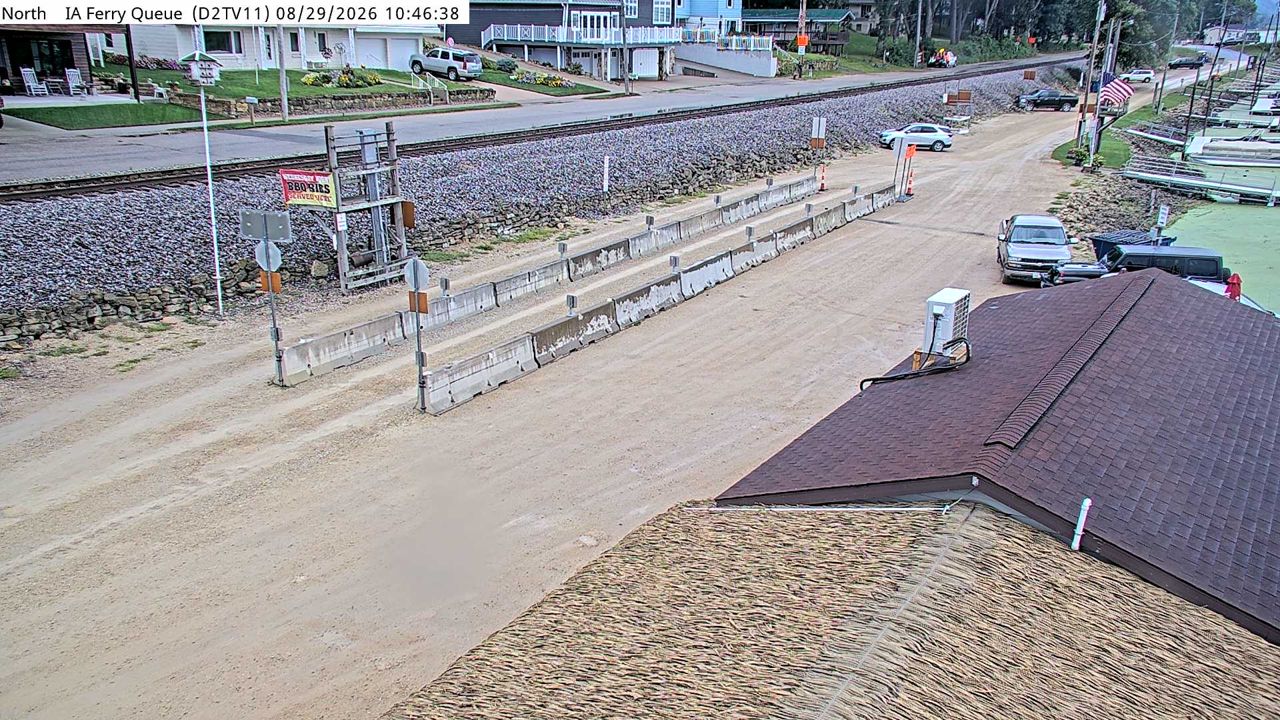IA Ferry Queue @ Lansing (11) live camera view