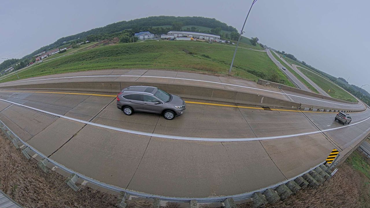 US 151 @ MM 94.4 (US 61 - North Wide Angle) live camera view