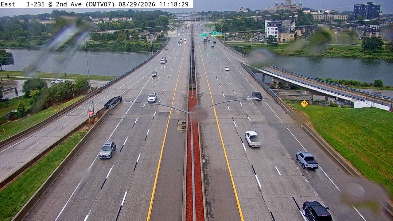 I-235 @ MM 8.7 (2nd Ave) live camera view