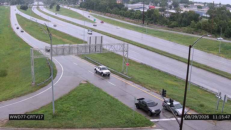 IA 100 @ I-380 (77) live camera view