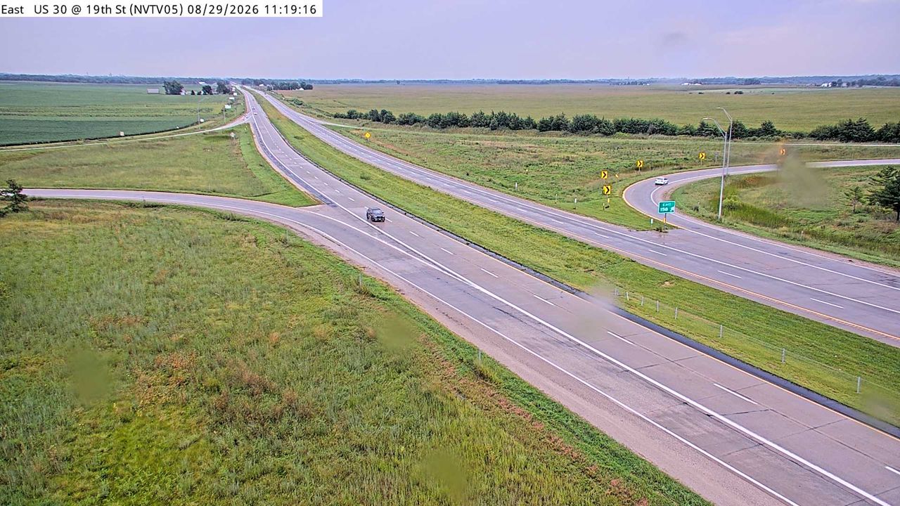 US 30 @ MM 157.6 (19th St) live camera view