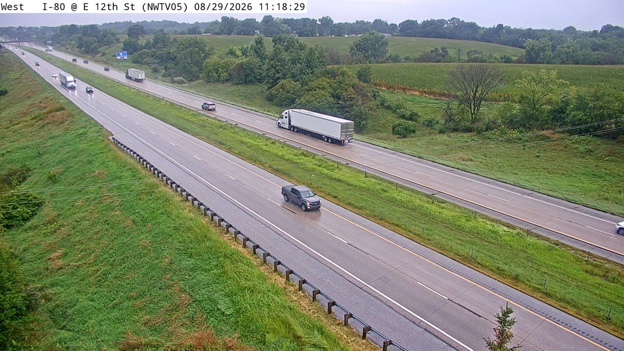 I-80 @ MM 166 (E 12th St) live camera view