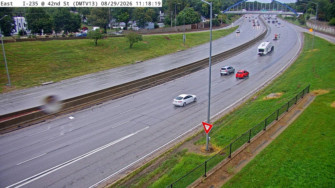 I-235 @ MM 5.8 (42nd St) live camera view