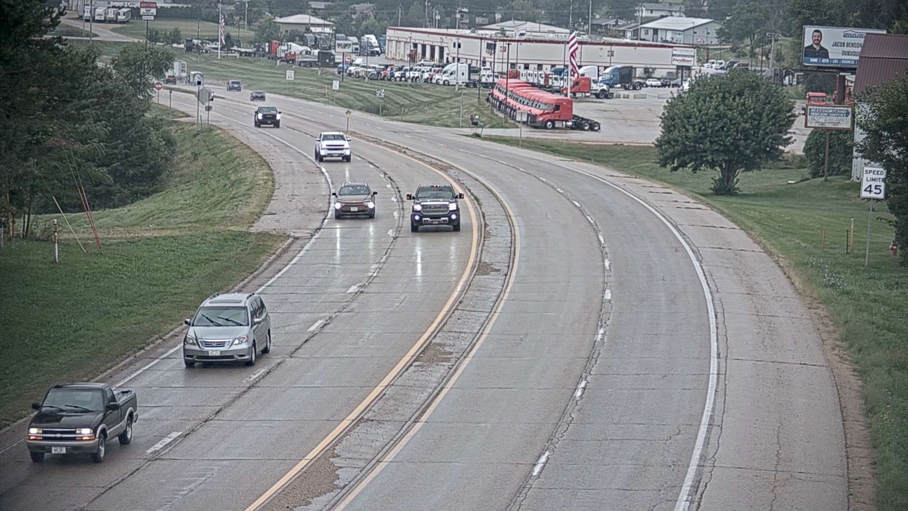 US 61 @ MM 187.6 (Maquoketa Dr - South) live camera view