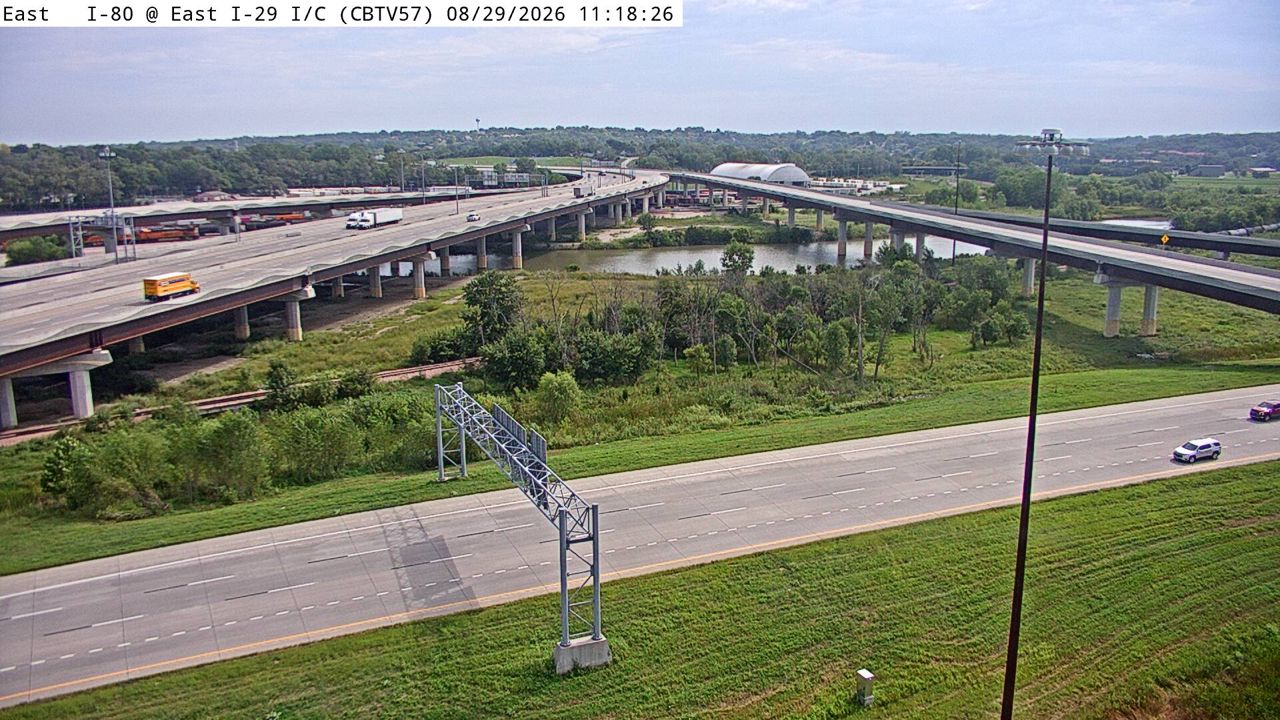 I-29 @ MM 48.8 (E I-29 Interchange) live camera view