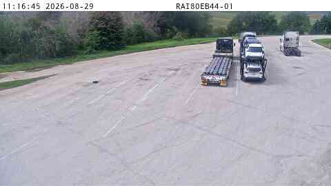 Parking Only: I-80 EB MM 44 near Avoca live camera view