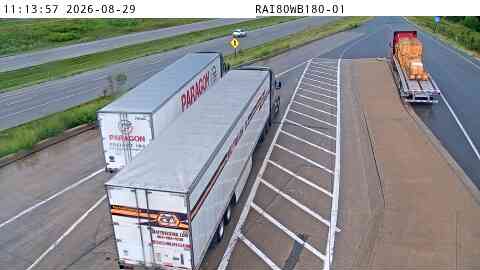 Rest Area: I-80 WB MM 180 near Grinnell live camera view