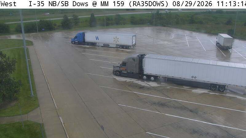 Rest Area: I-35 NB/SB MM 159 near Dows live camera view