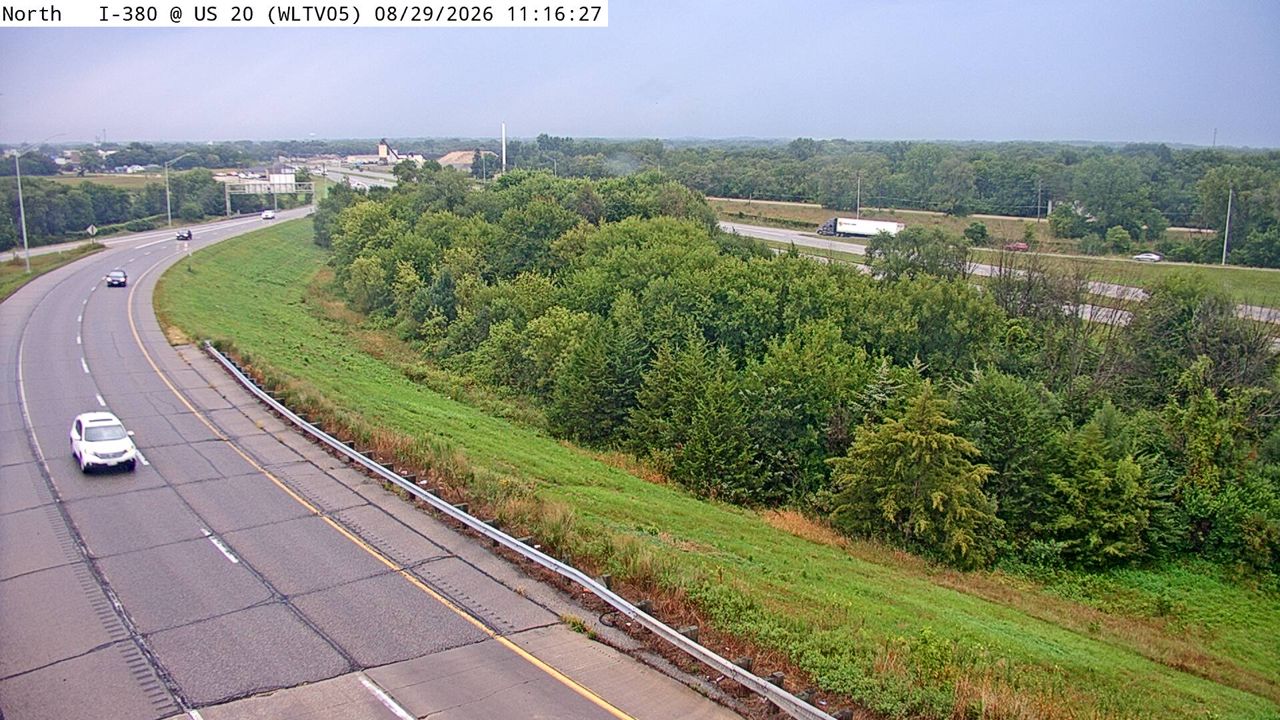I-380 @ MM 71.5 (US 20 W) live camera view