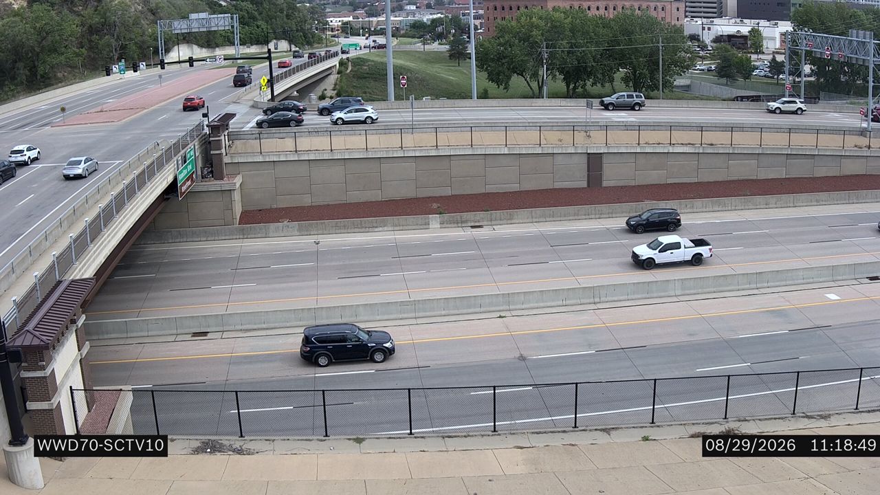 I-29 @ MM 148.6 (Wesley Pkwy) live camera view
