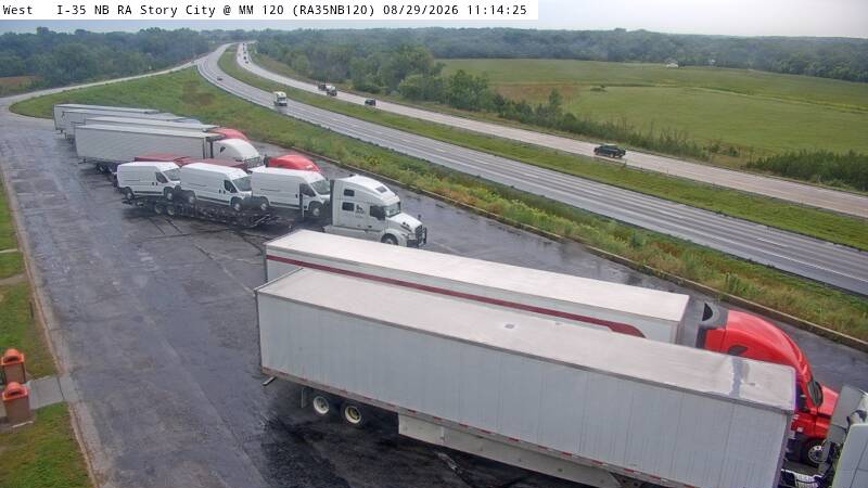Rest Area: I-35 NB MM 120 near Story City live camera view