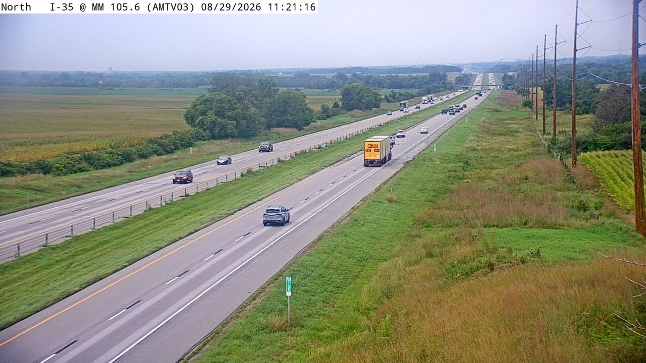 I-35 @ MM 105.6 live camera view
