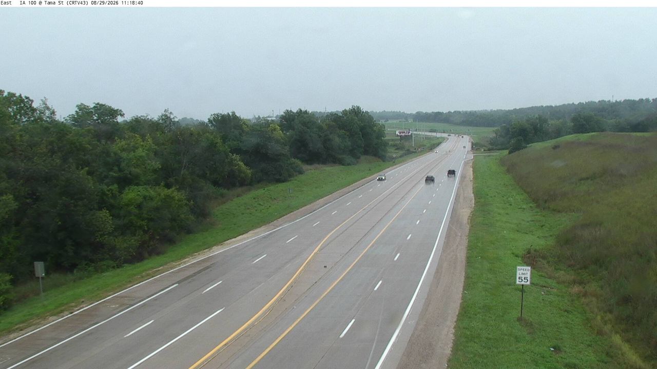 IA 100 @ MM 12.5 (Tama St) live camera view