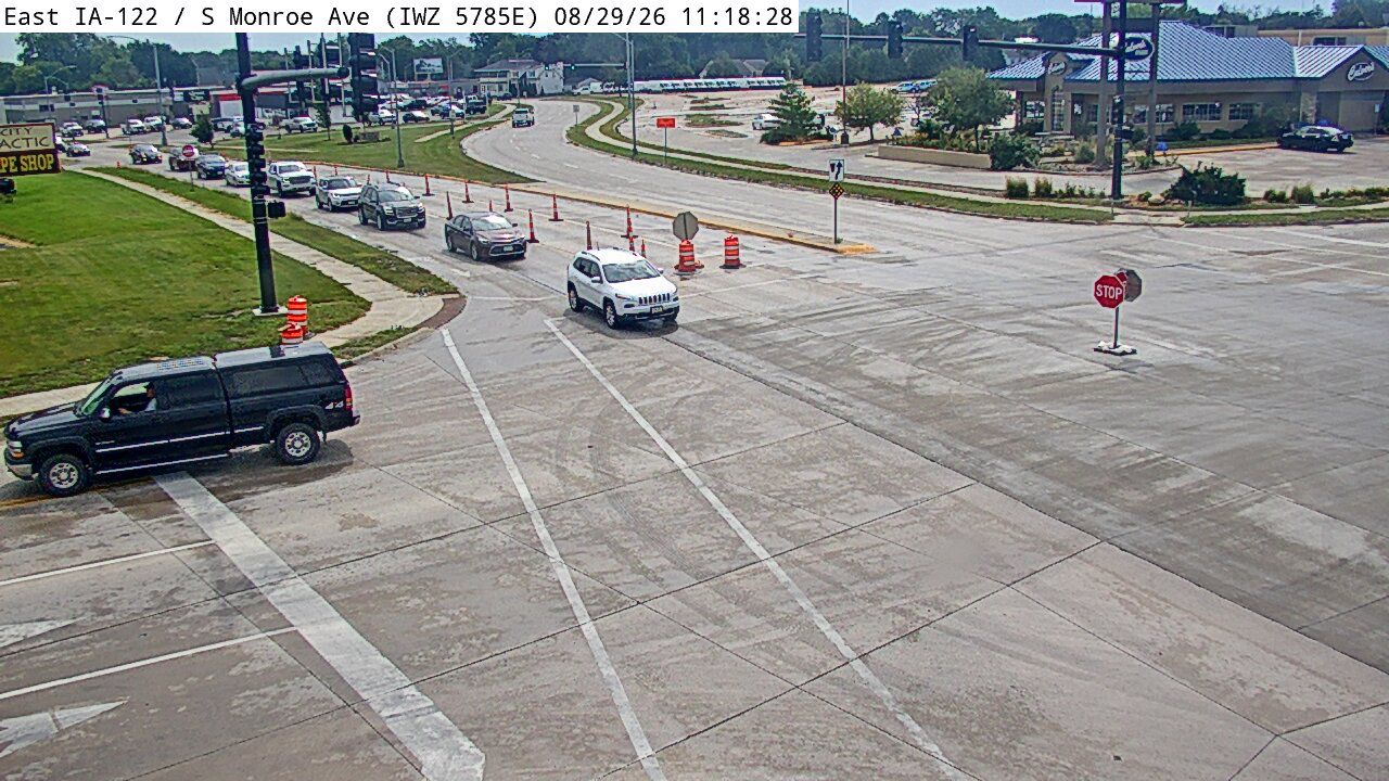 IA 122 @ S Monroe Ave (IWZ 5785E) live camera view