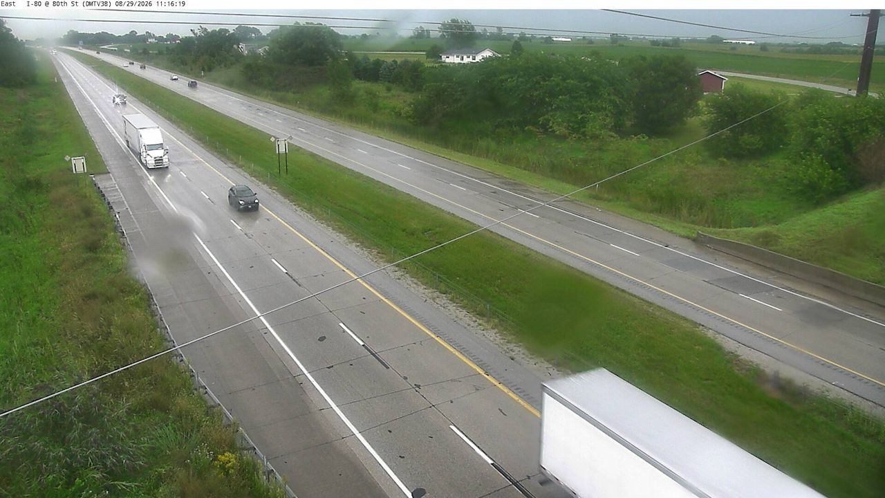 I-80 @ MM 144.5 (NE 80th St - Altoona) live camera view