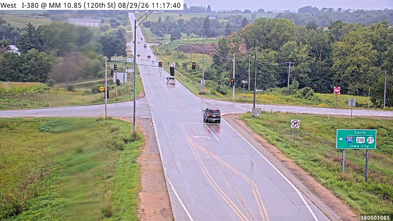 I-380 @ MM 10.85 (120th St) live camera view
