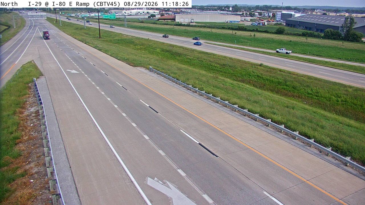 I-29 @ MM 52.1 (I-80 EB Ramp) live camera view