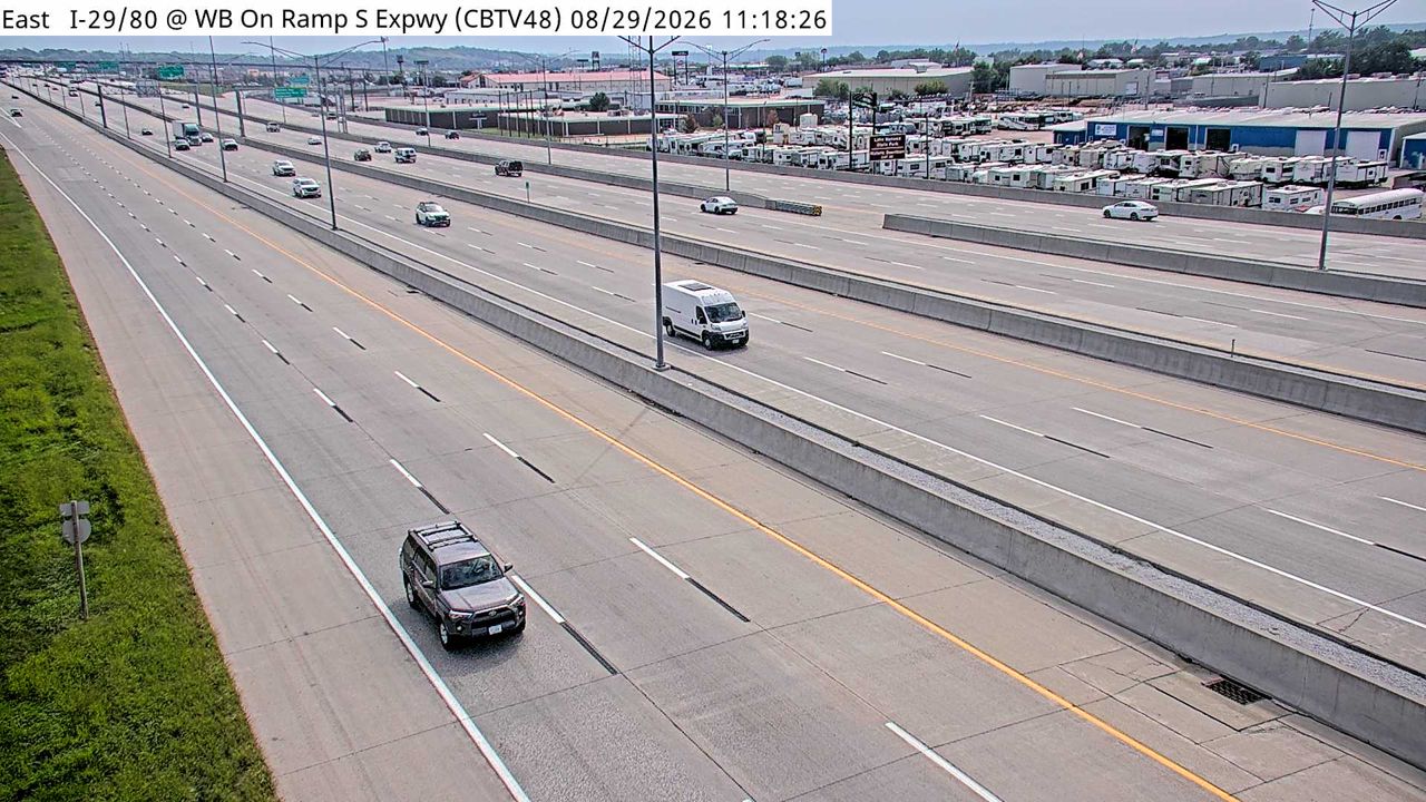 I-29/80 @ MM 2.5 (E of Indian Creek) live camera view