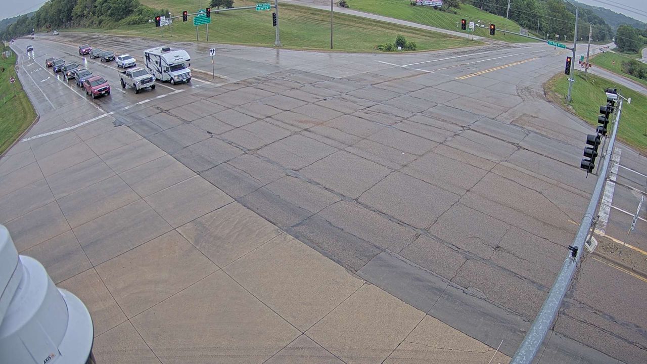 US 61 @ MM 187.6 (Twin Valley Dr) live camera view
