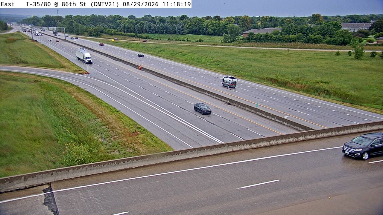 I-35/80 @ MM 129.1 (86th St) live camera view